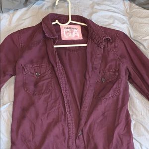 Burgendy garage collar button up XS